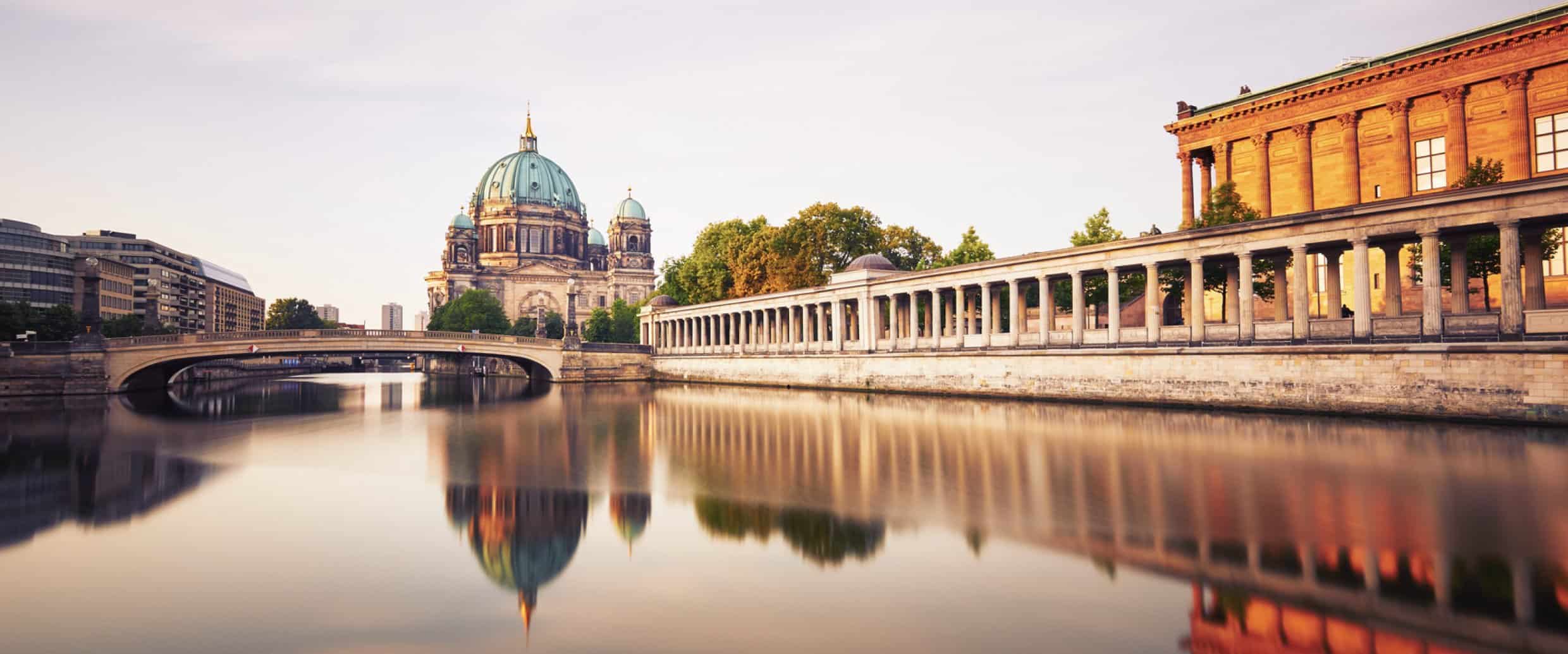 Berlin river and Berliner Dom near the museum island
